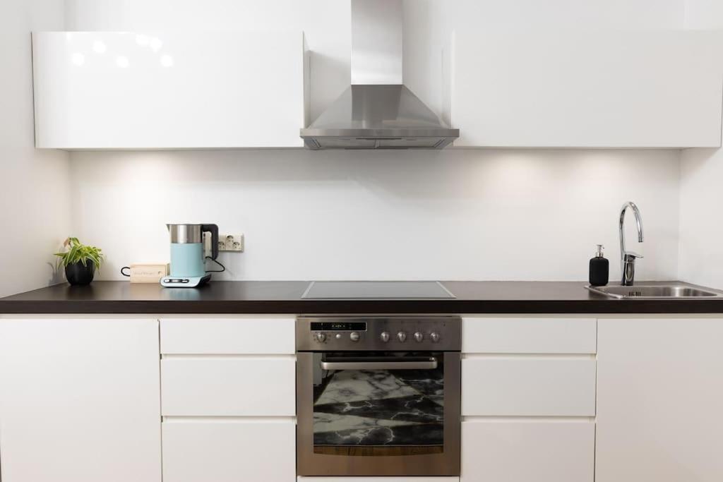 Modern & Cozy Place In The Very Heart Of Reval Esterno foto